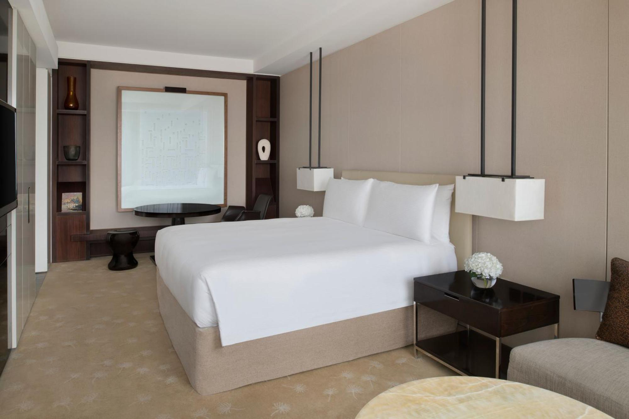 Отель Intercontinental Festival By Ihg 5*