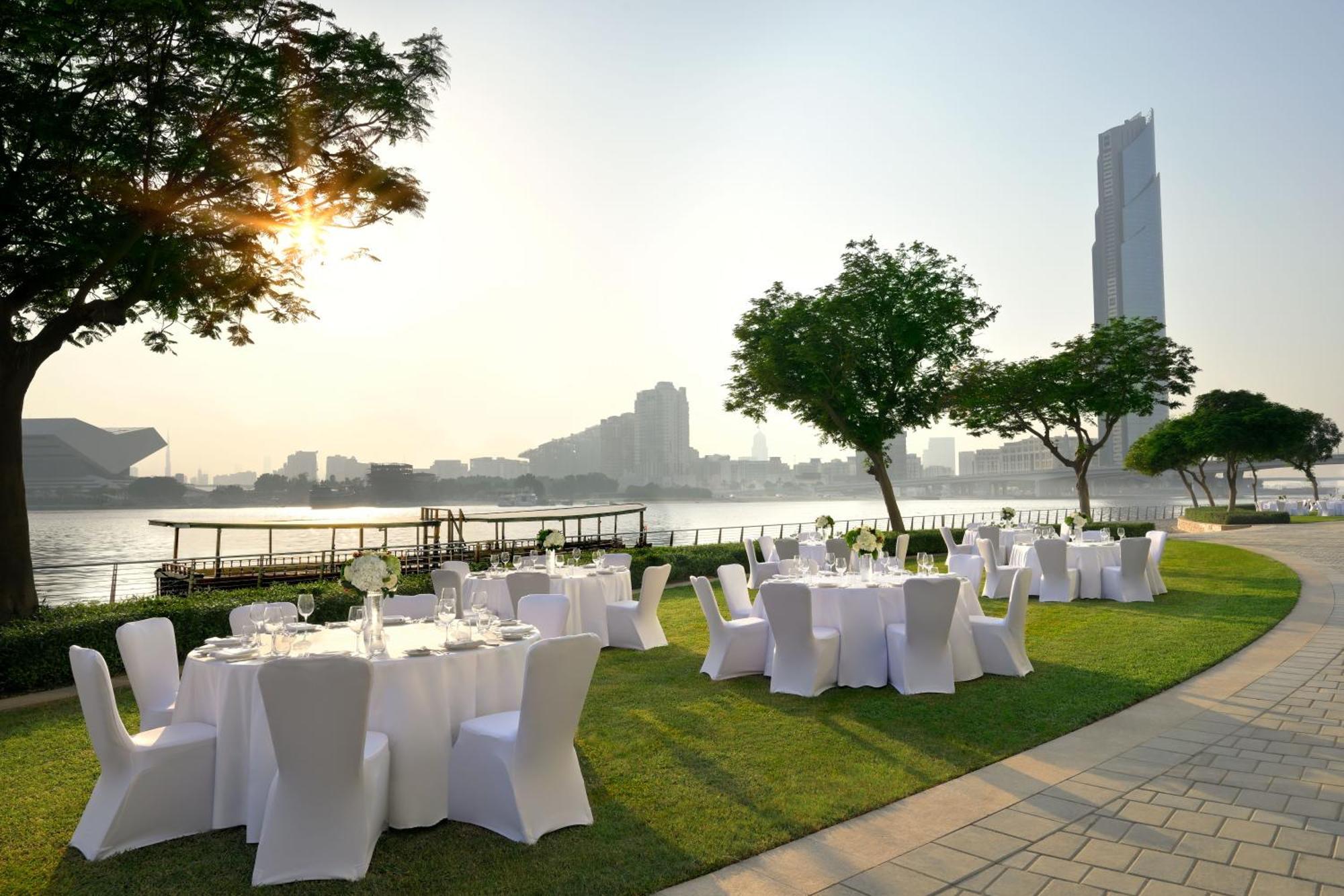 Отель Intercontinental Festival By Ihg 5*